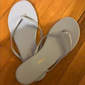 Tkees Women’s foundation flip flop
